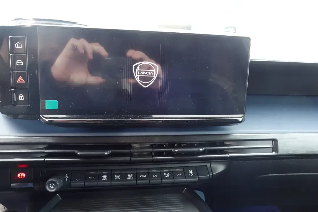 Lancia Ypsilon Edizione Cassina - Thumbnail 10