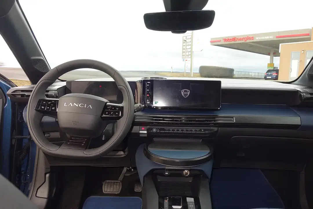 Lancia Ypsilon Edizione Cassina - Thumbnail 11