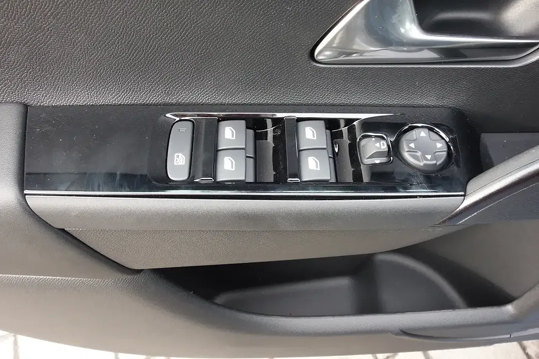 Lancia Ypsilon Edizione Cassina - Thumbnail 8