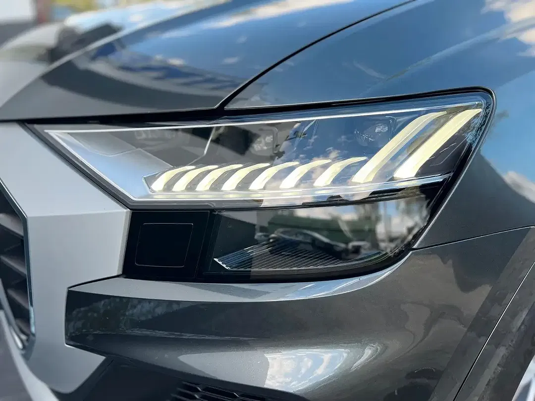 Audi SQ8 quattro Matrix LED - Thumbnail 10