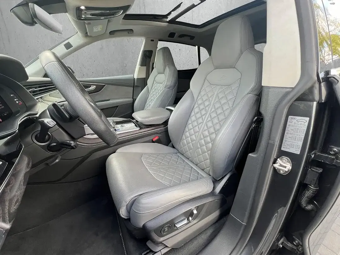 Audi SQ8 quattro Matrix LED - Thumbnail 12