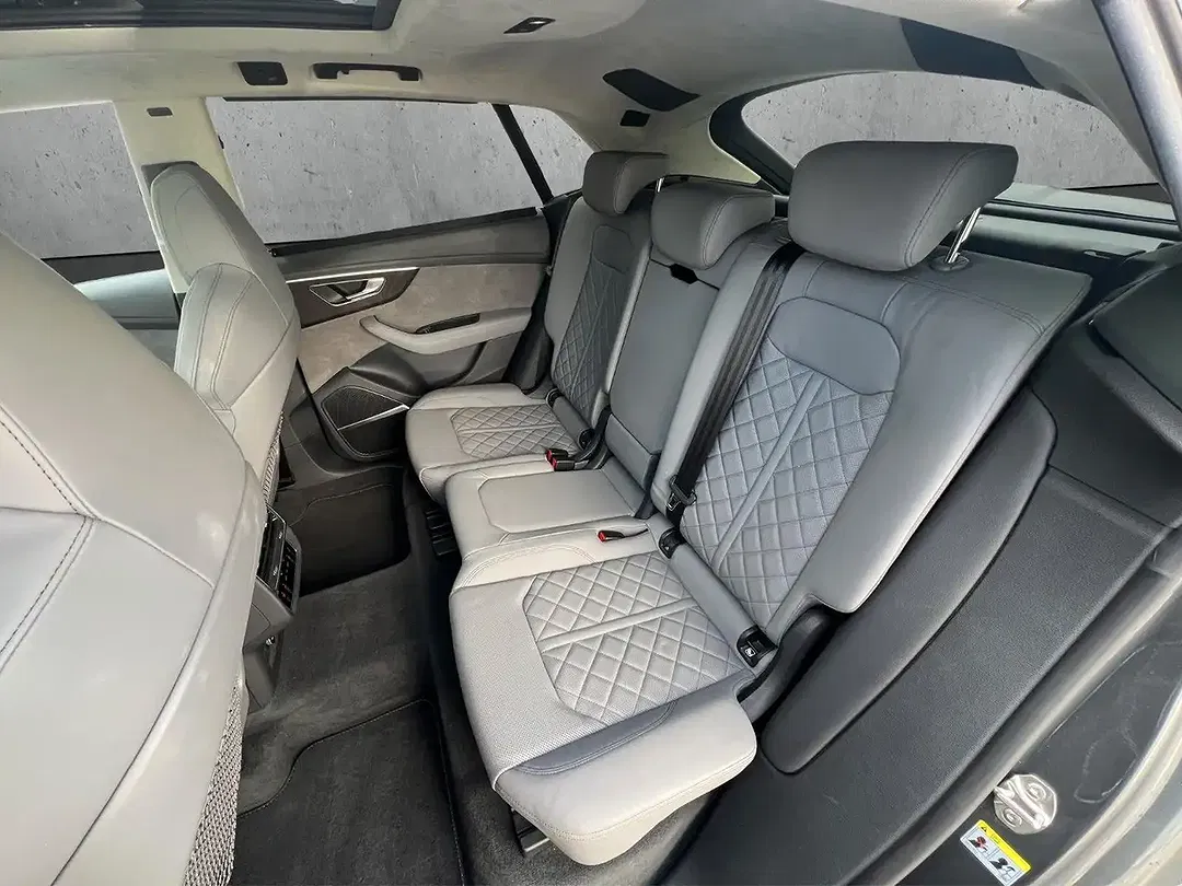 Audi SQ8 quattro Matrix LED - Thumbnail 14