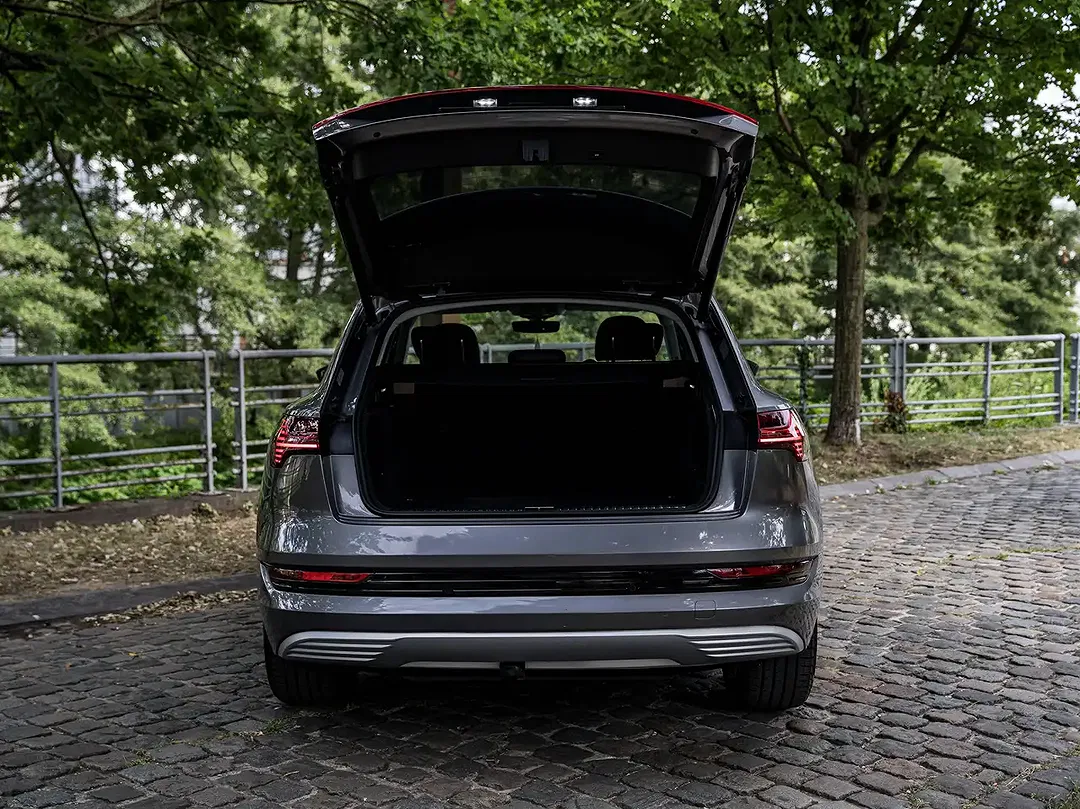 Audi Q8 e-tron 50 quattro - Thumbnail 10