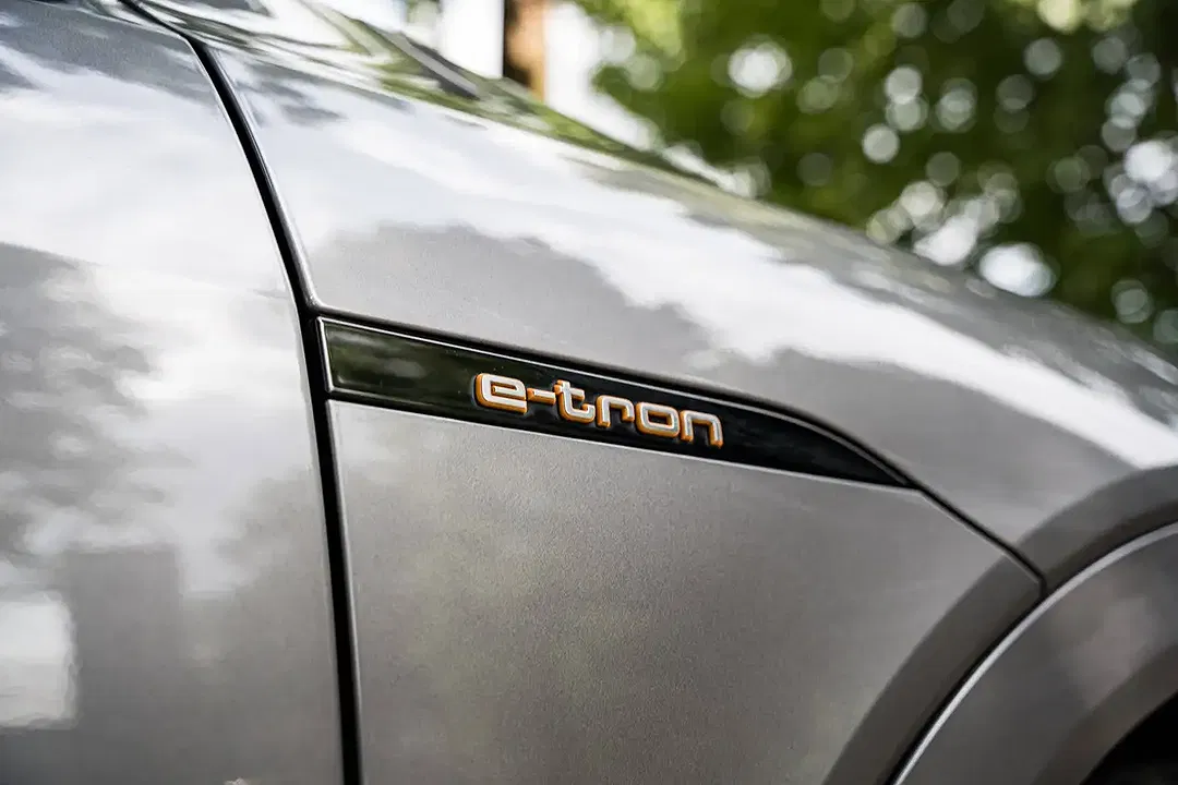 Audi Q8 e-tron 50 quattro - Thumbnail 12