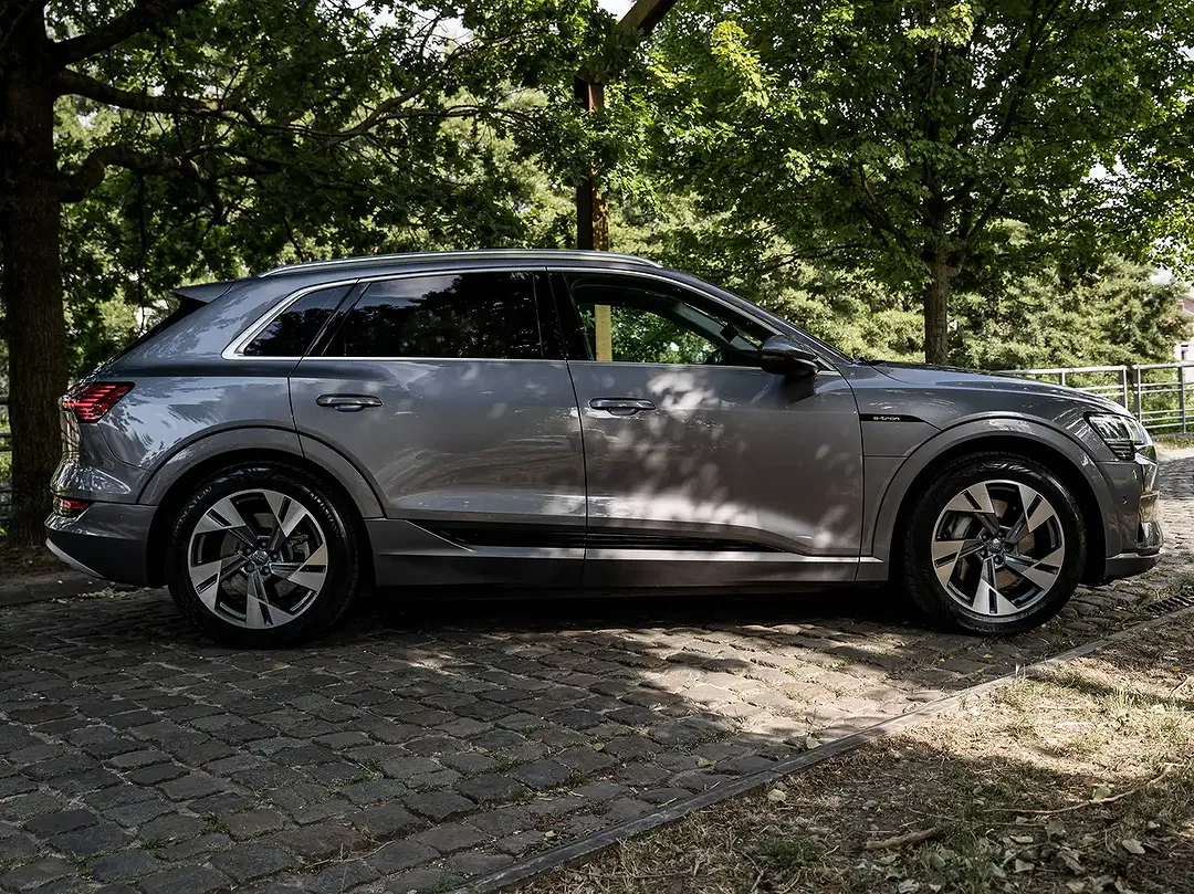Audi Q8 e-tron 50 quattro - Thumbnail 7