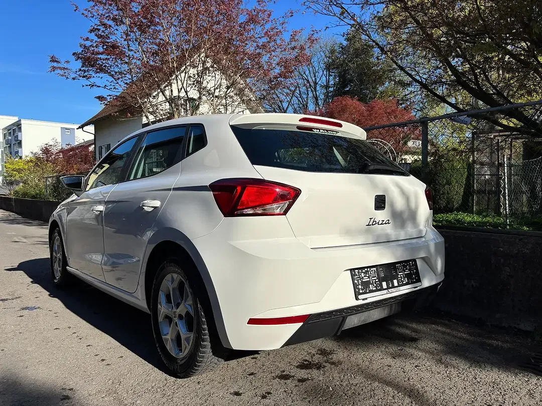 SEAT Ibiza - Thumbnail 4