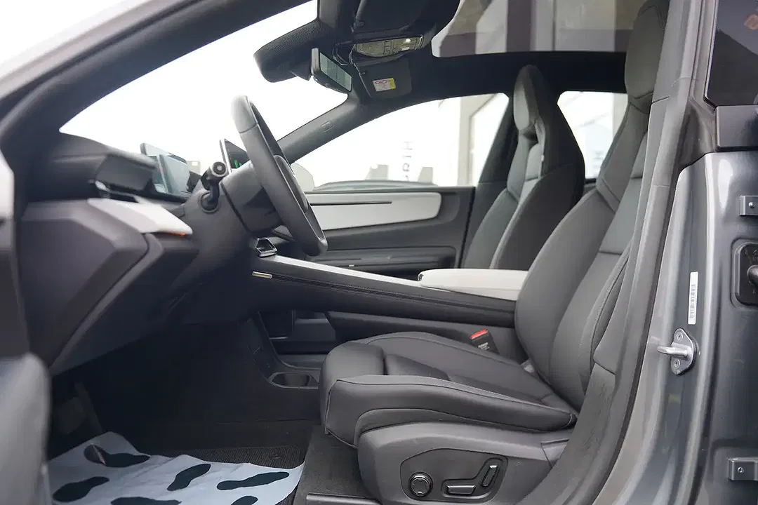 Polestar 4 100 kWh Long Range Single Motor Pilot Plus - Thumbnail 6