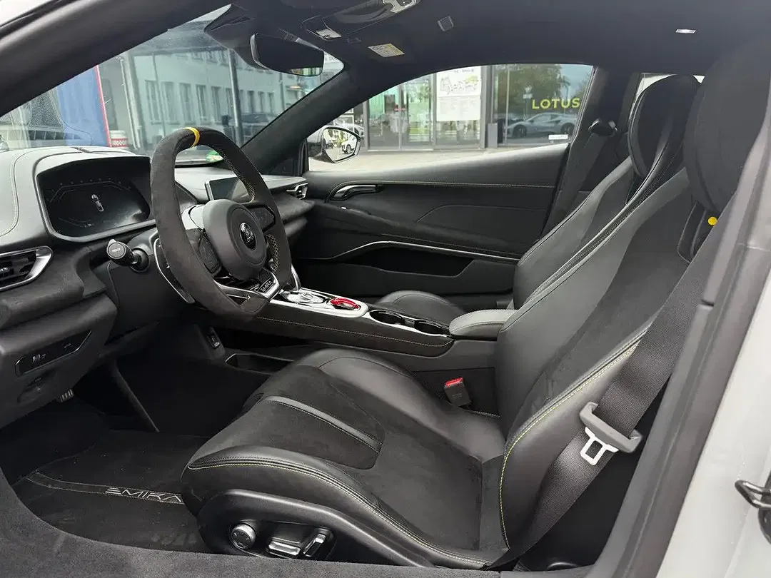 Lotus Emira Turbo SE - Thumbnail 5