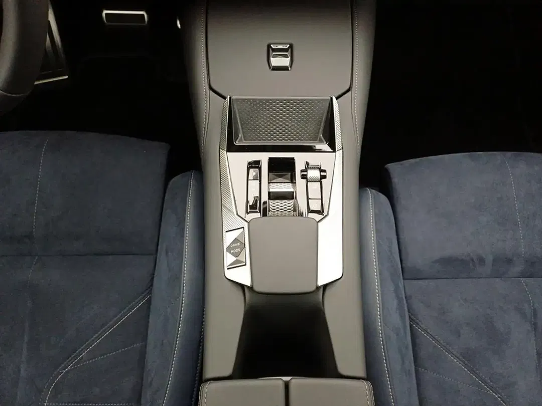 DS Automobiles DS 4 - foto 13