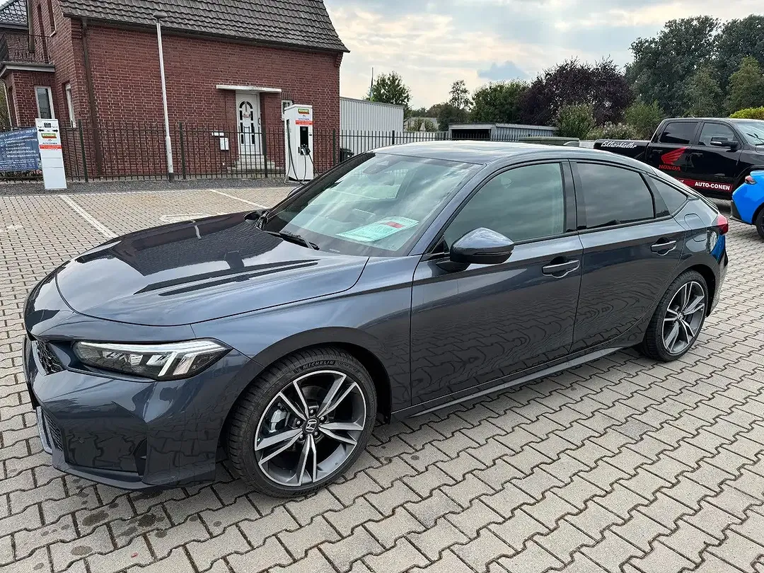 Honda Civic e:HEV Advance - foto 1