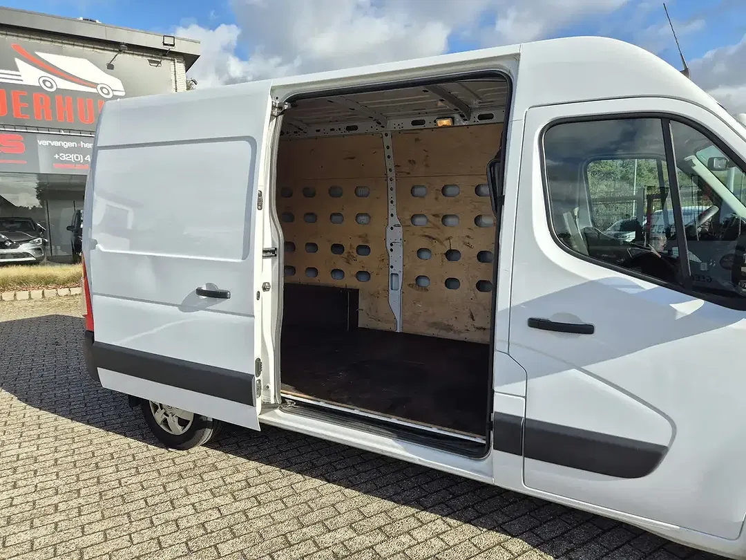 Renault Master 136 000 L2H2 - Thumbnail 9