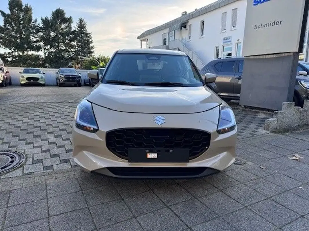 Suzuki Swift Hybrid 1.2 Dualjet Comfort - foto 2