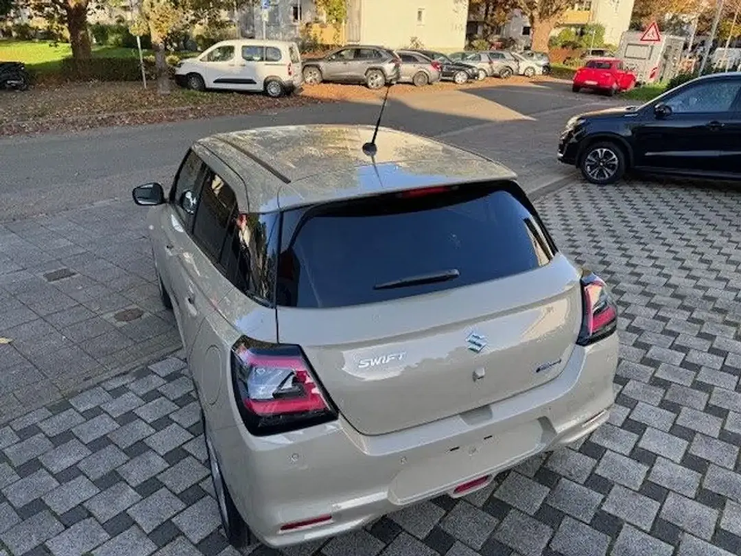 Suzuki Swift Hybrid 1.2 Dualjet Comfort - Thumbnail 9