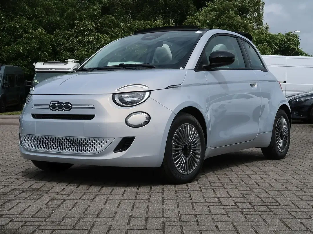Fiat 500e Hybrid Icon - foto 1