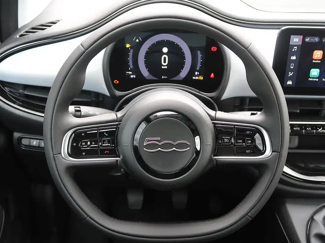 Fiat 500e Hybrid Icon - Thumbnail 7