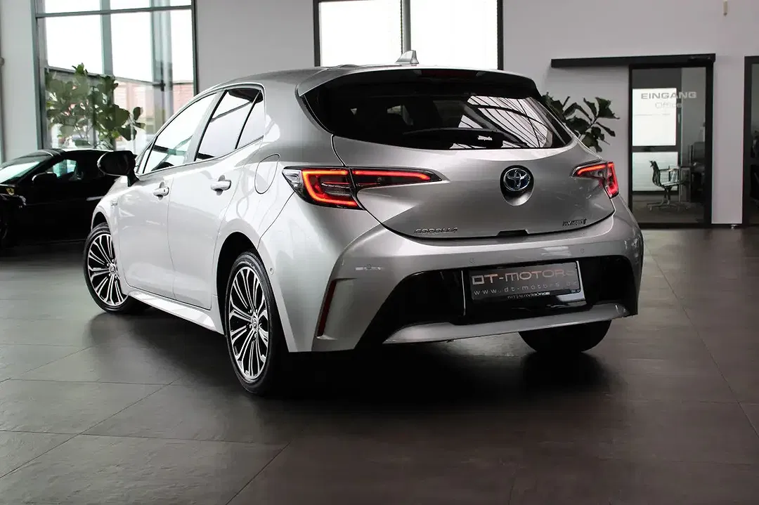 Toyota Corolla VVT-i Hybrid Team Deutschland - Thumbnail 5