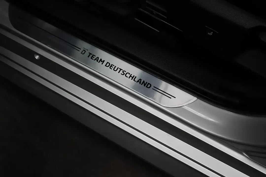 Toyota Corolla VVT-i Hybrid Team Deutschland - Thumbnail 9