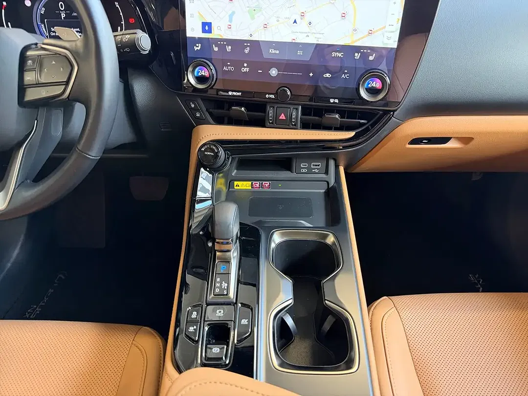 Lexus NX 350h Luxury Line - Thumbnail 11