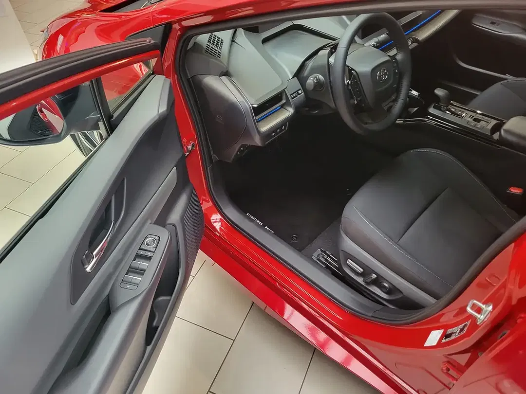 Toyota Prius Executive - Thumbnail 6