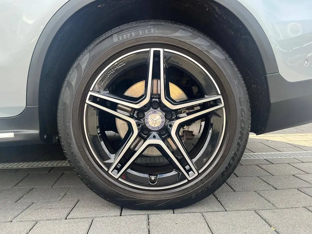 Mercedes-Benz GLC 300 4MATIC - Thumbnail 11