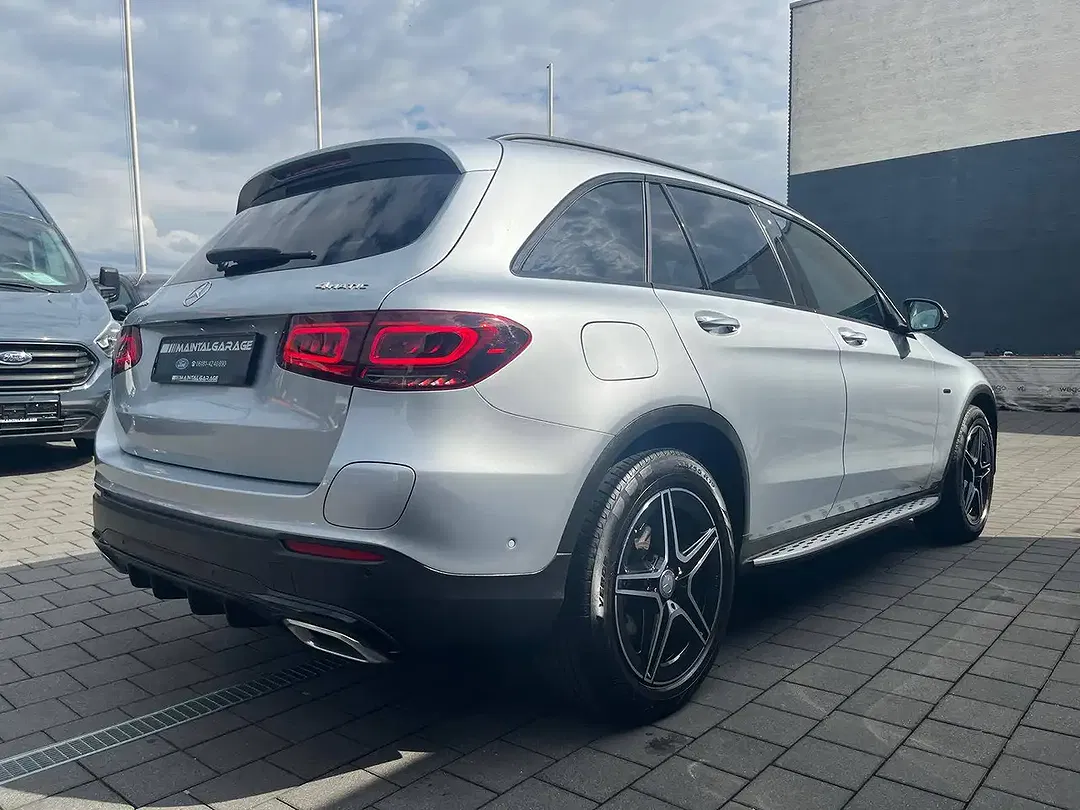 Mercedes-Benz GLC 300 4MATIC - Thumbnail 4