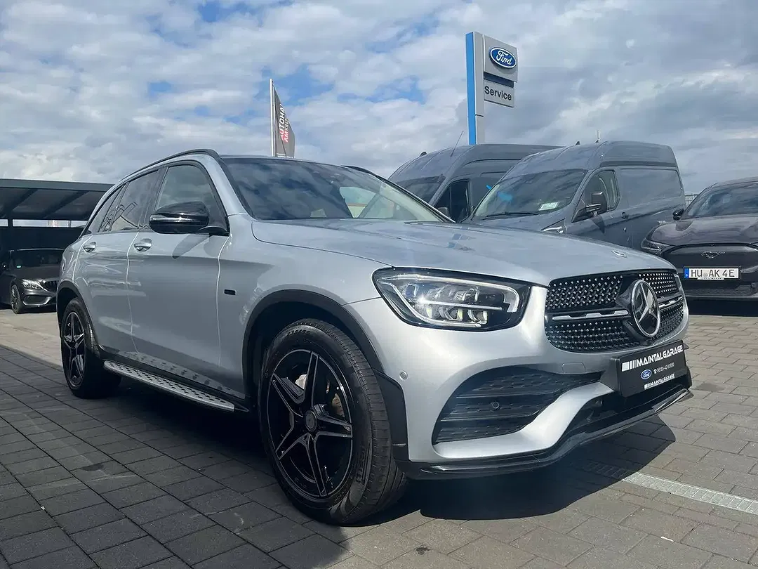 Mercedes-Benz GLC 300 4MATIC - Thumbnail 6