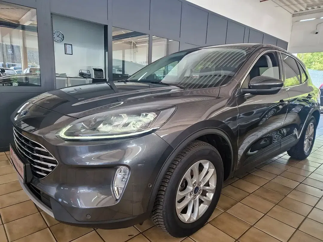 Ford Kuga Hybrid Titanium X - Thumbnail 3