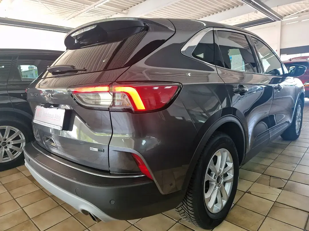 Ford Kuga Hybrid Titanium X - Thumbnail 6
