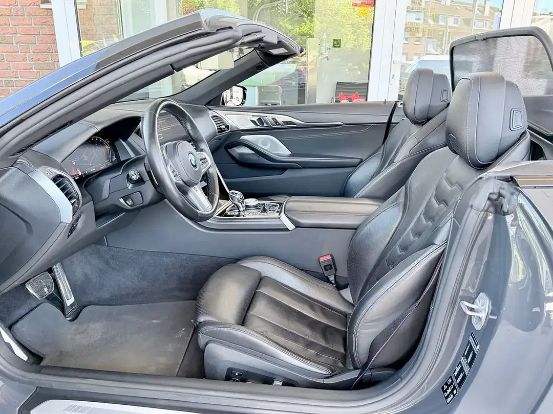 BMW 840 xDrive Convertible M Sport - Thumbnail 11