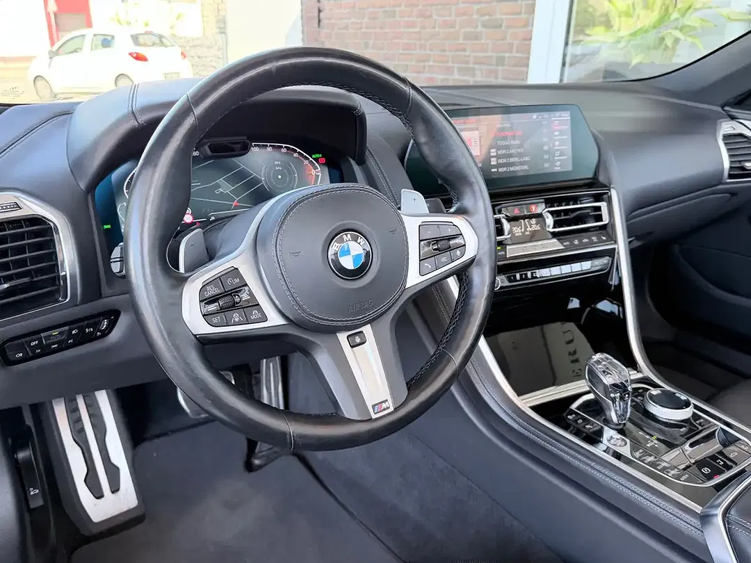 BMW 840 xDrive Convertible M Sport - Thumbnail 14