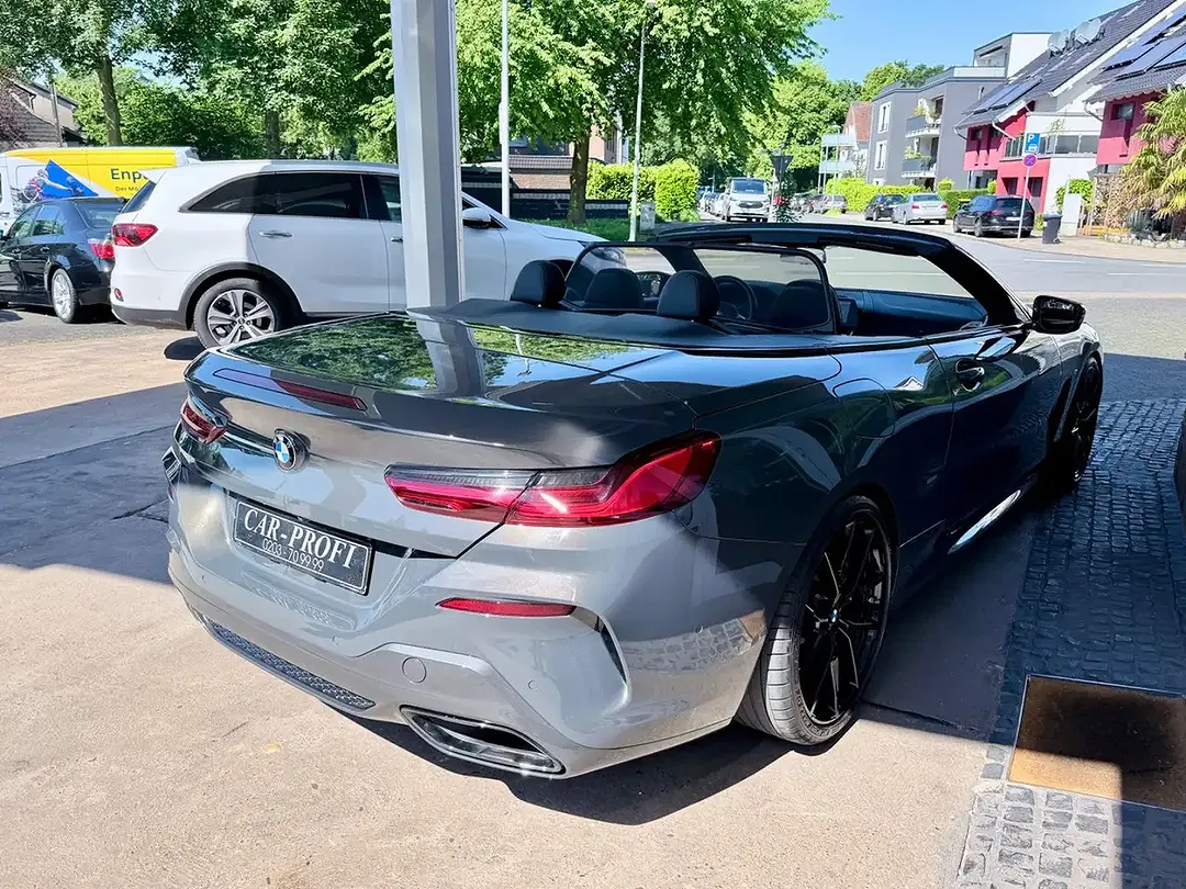 BMW 840 xDrive Convertible M Sport - Thumbnail 8