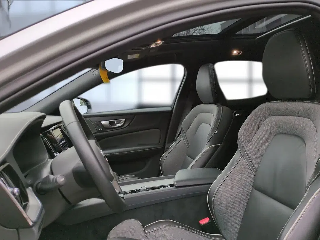 Volvo S60 R-Design - Thumbnail 10
