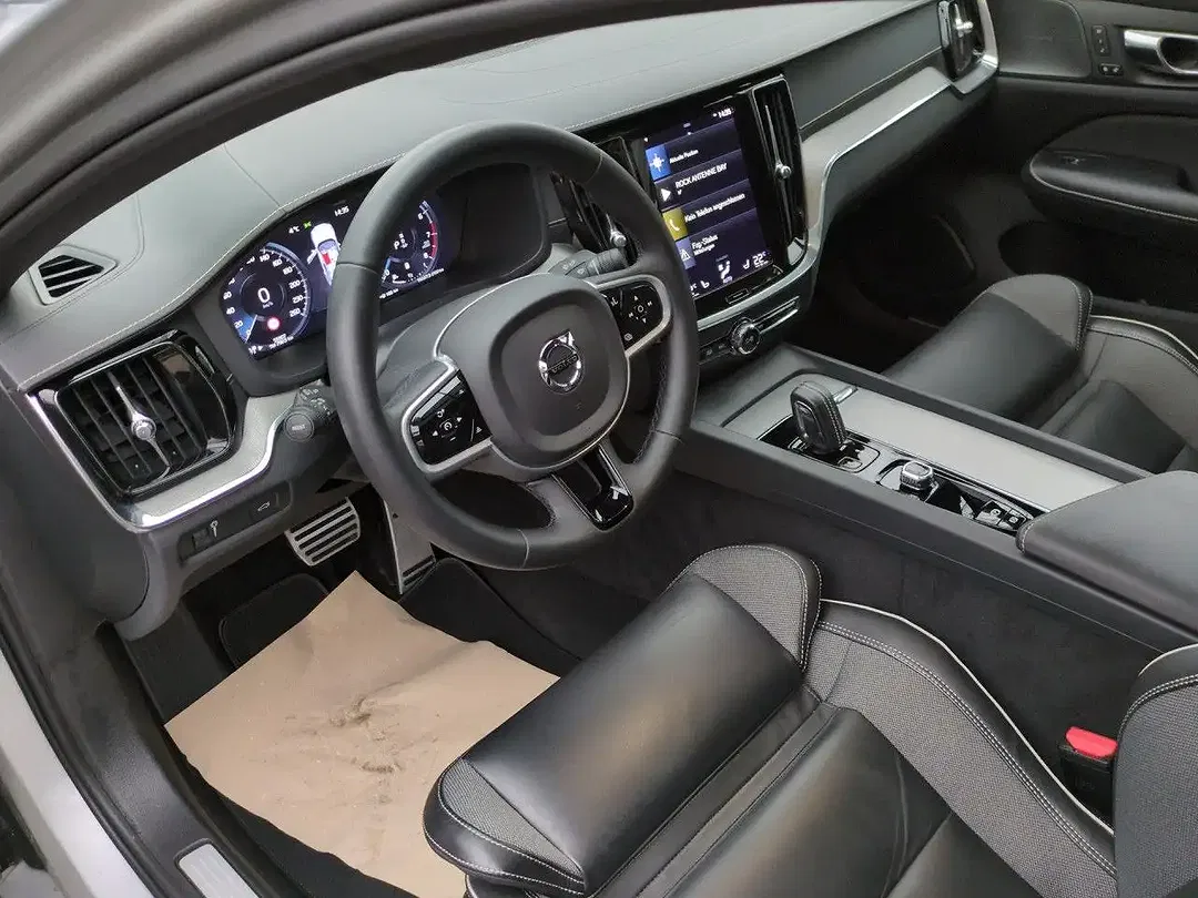 Volvo S60 R-Design - Thumbnail 11