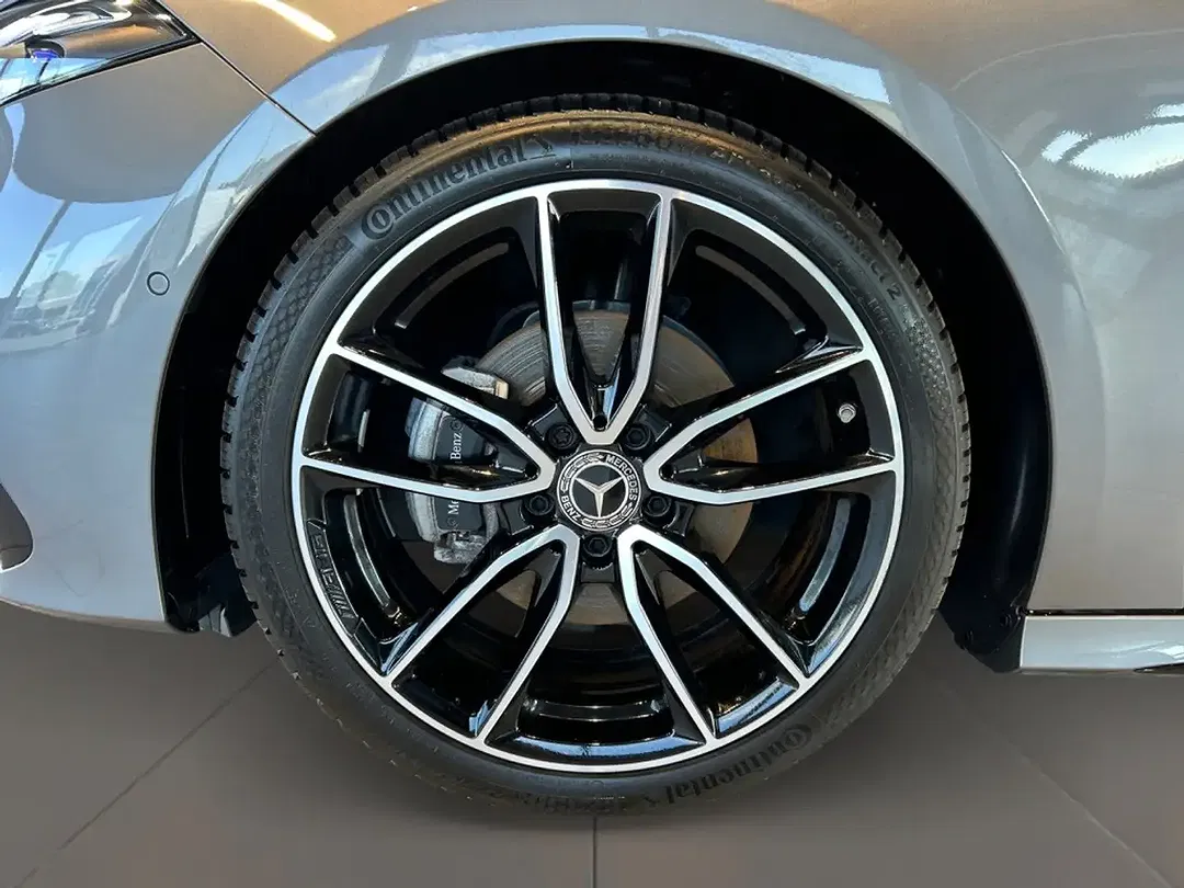 Mercedes-Benz A 200 AUT AMG MBUX Night - Thumbnail 8