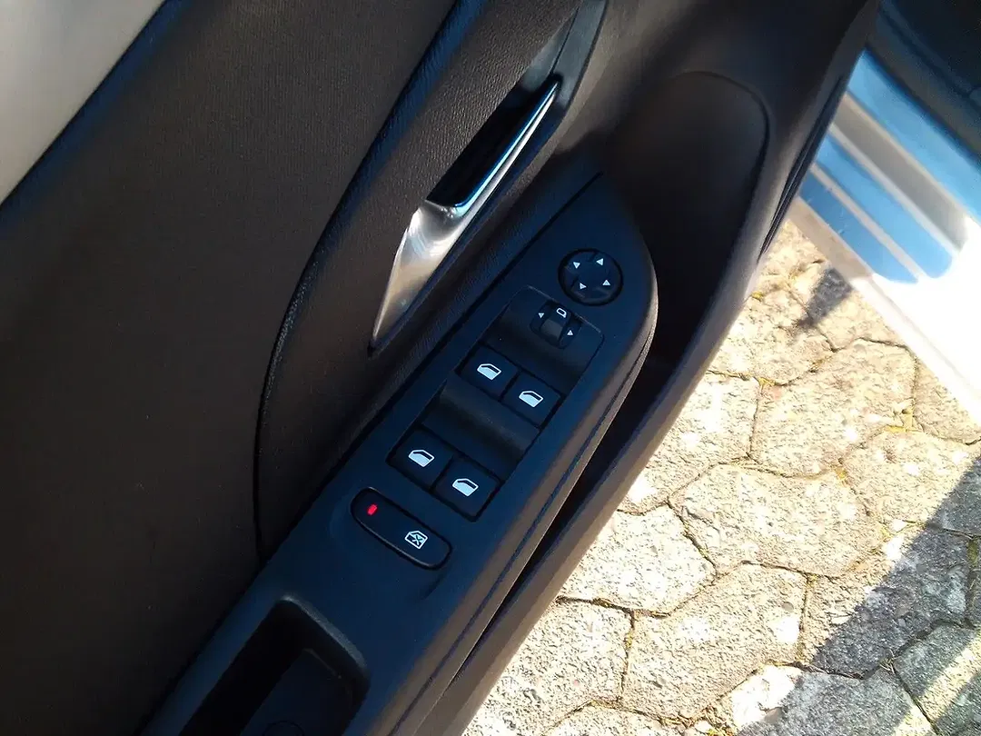 Opel Corsa 1.2 Edition - Thumbnail 11