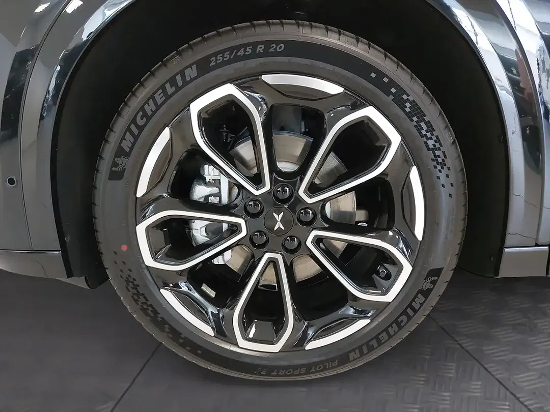 Xpeng G6 AWD Performance - Thumbnail 14