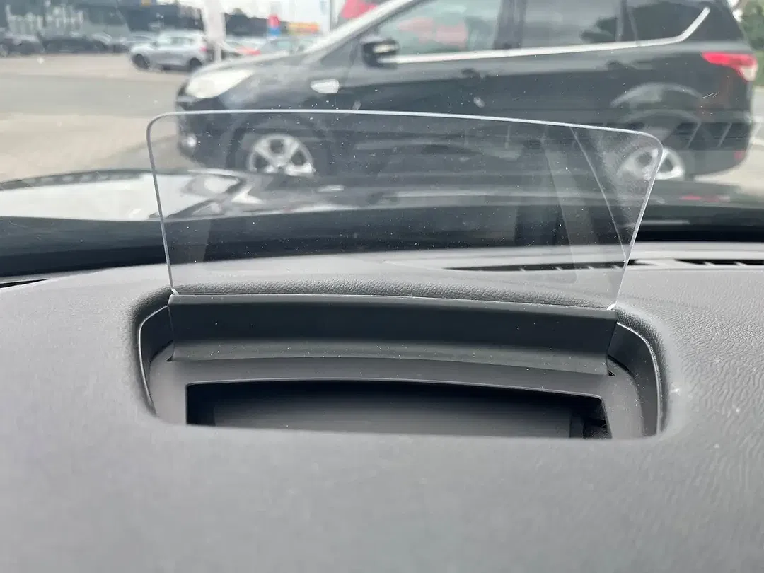 DS Automobiles DS 3 - Thumbnail 10