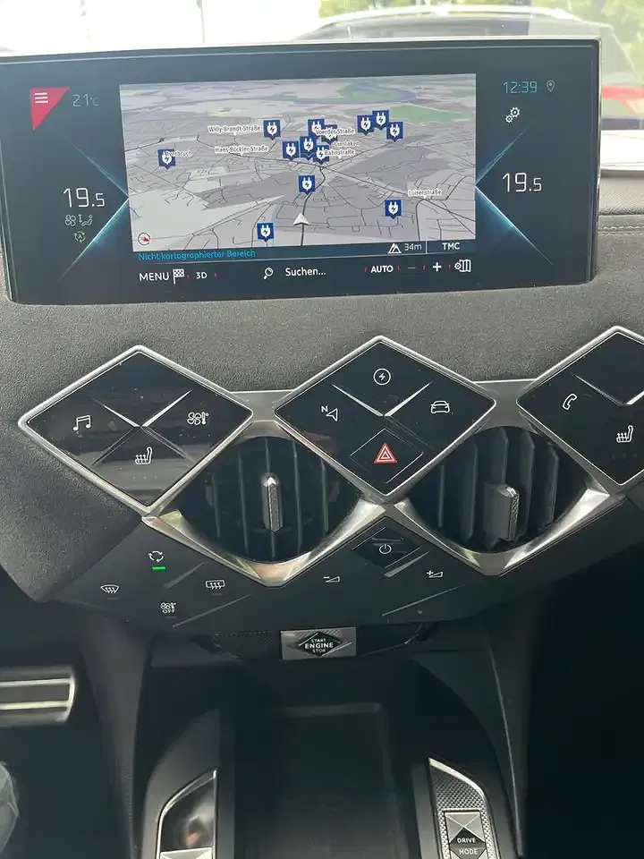DS Automobiles DS 3 - Thumbnail 9
