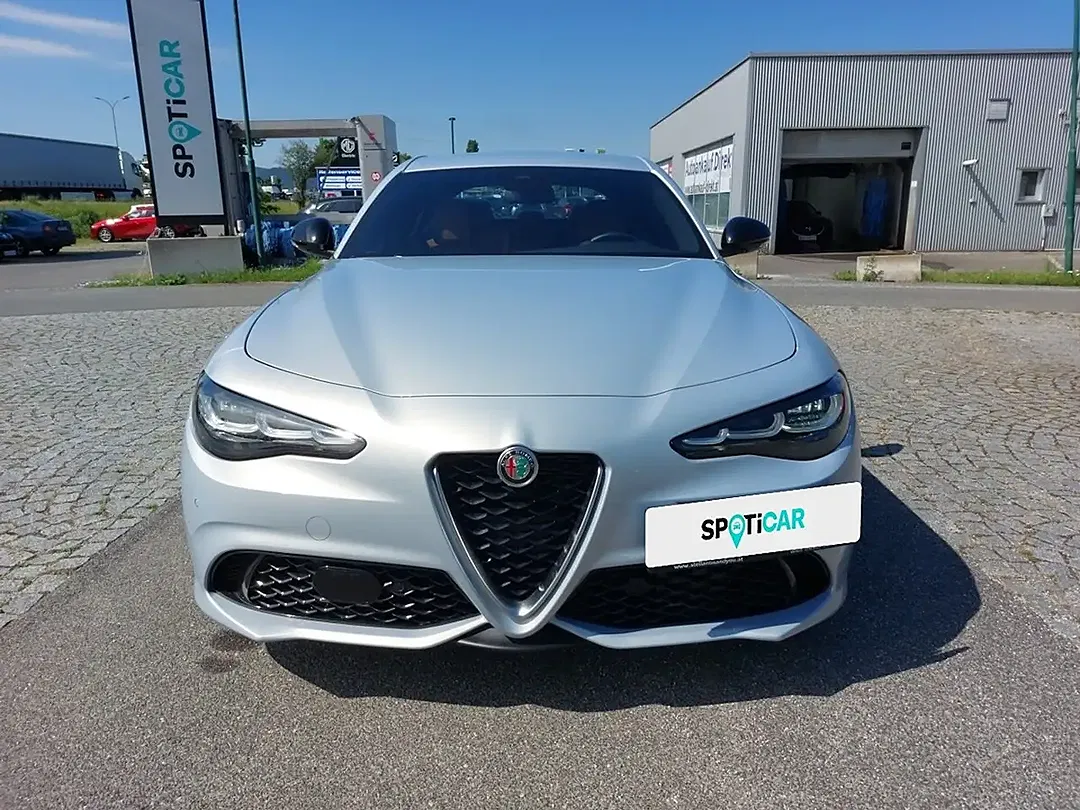 Alfa Romeo Giulia 2.2 16V - foto 2