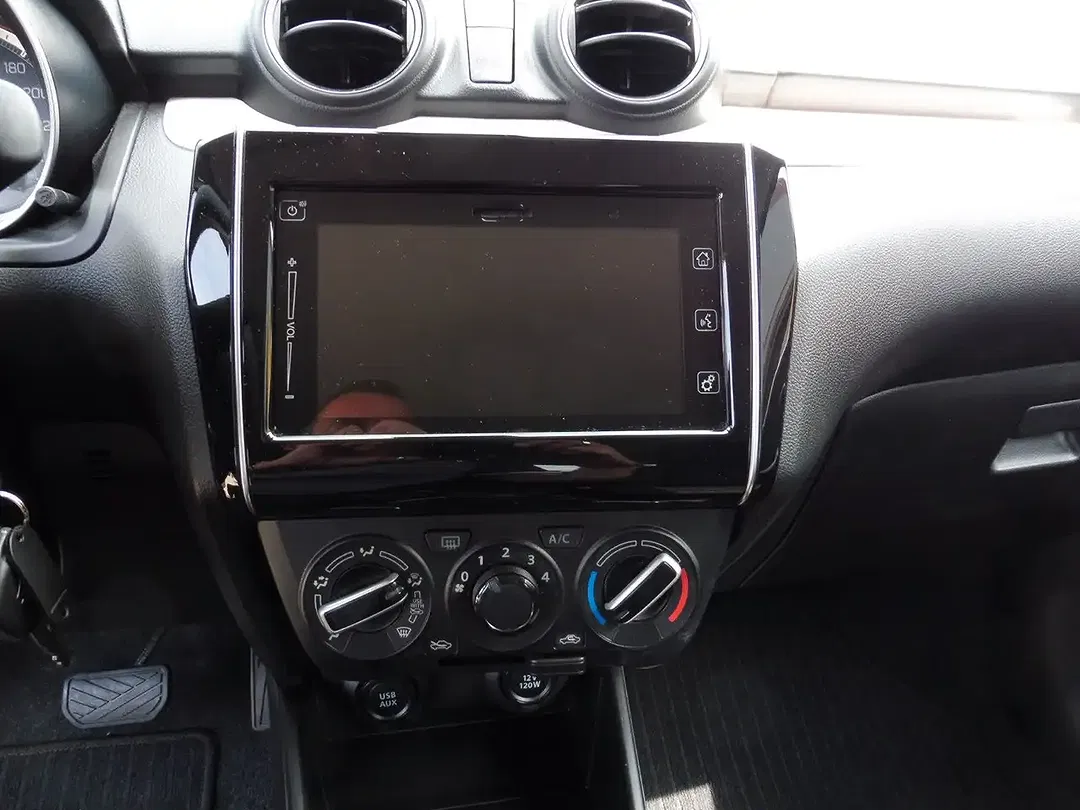 Suzuki Swift Comfort - Thumbnail 13