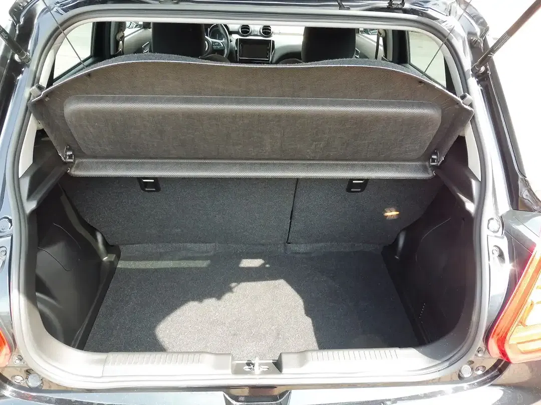 Suzuki Swift Comfort - Thumbnail 21