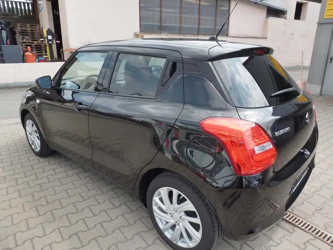 Suzuki Swift Comfort - Thumbnail 3