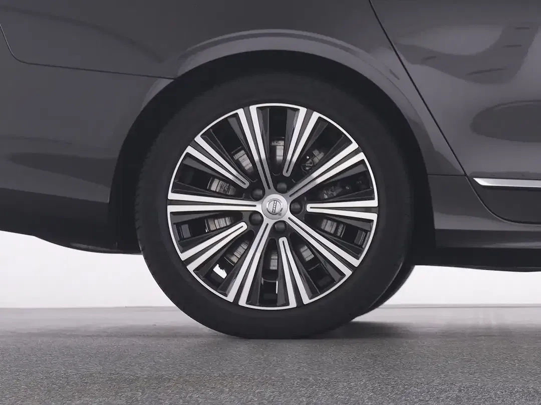 Volvo V90 B4 Plus Bright - Thumbnail 22