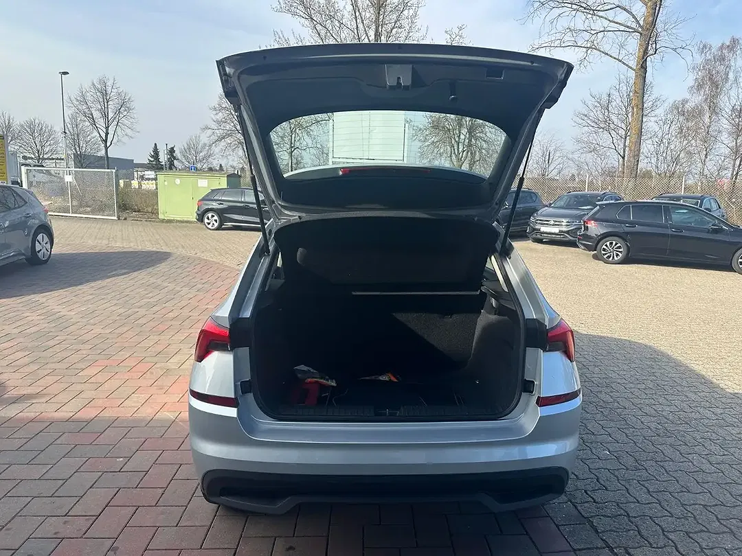 Skoda Kamiq 1.0 TSI Active - Thumbnail 10