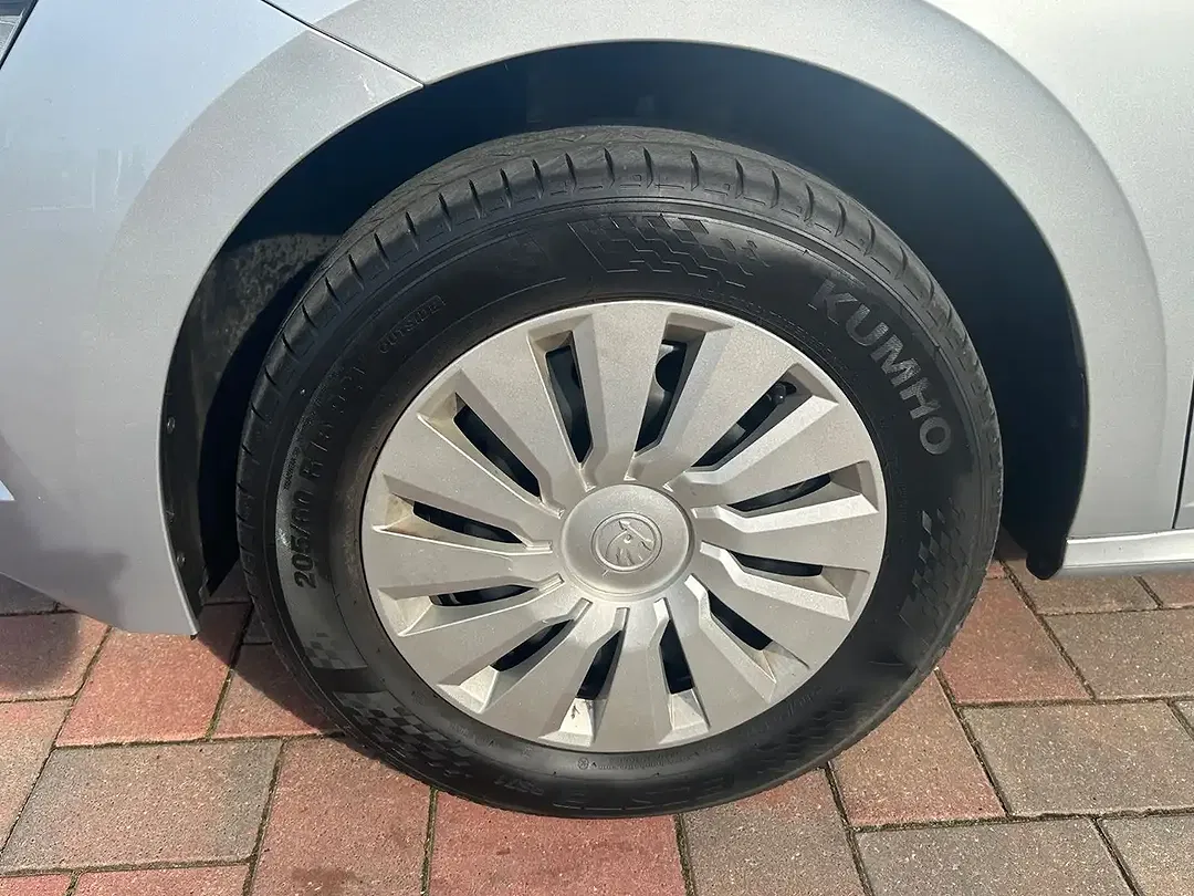Skoda Kamiq 1.0 TSI Active - Thumbnail 12