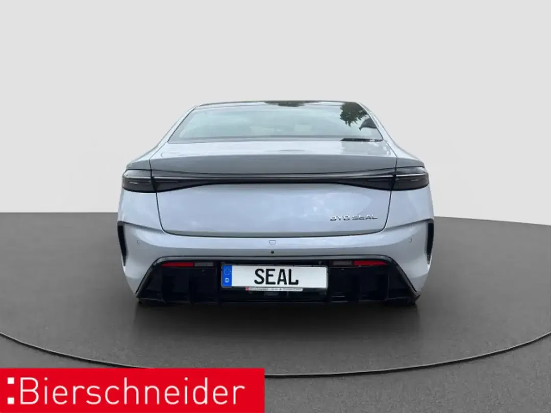BYD Seal Excellence - Thumbnail 3