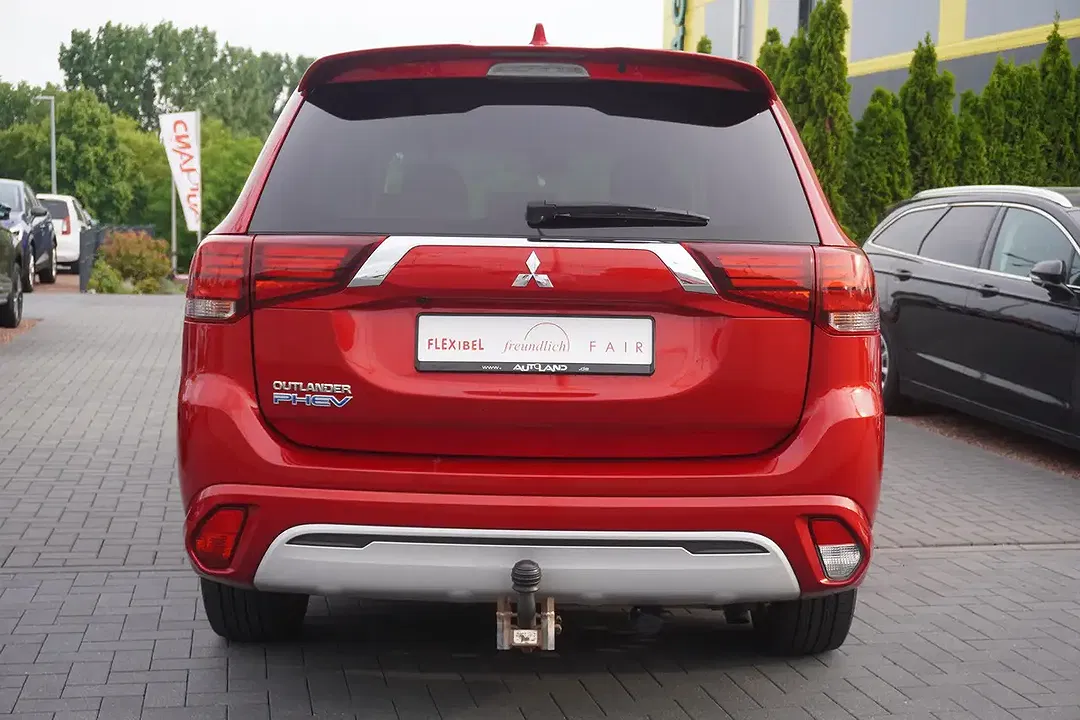 Mitsubishi Outlander 2.4 Hybrid PHEV 4WD Spirit - foto 2