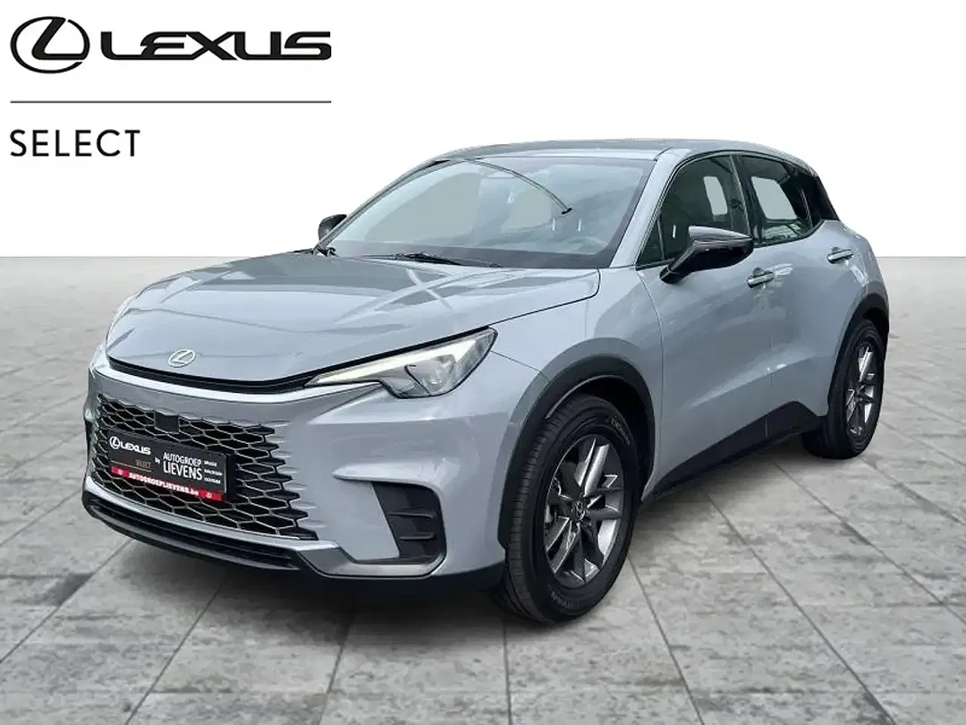 Lexus LBX 1.5 - foto 1