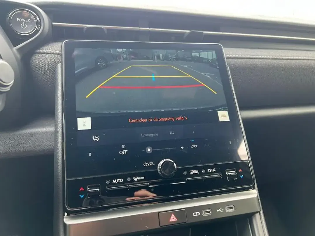 Lexus LBX 1.5 - Thumbnail 11