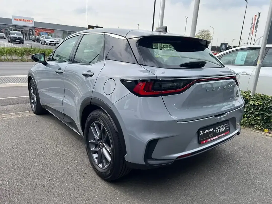 Lexus LBX 1.5 - foto 2